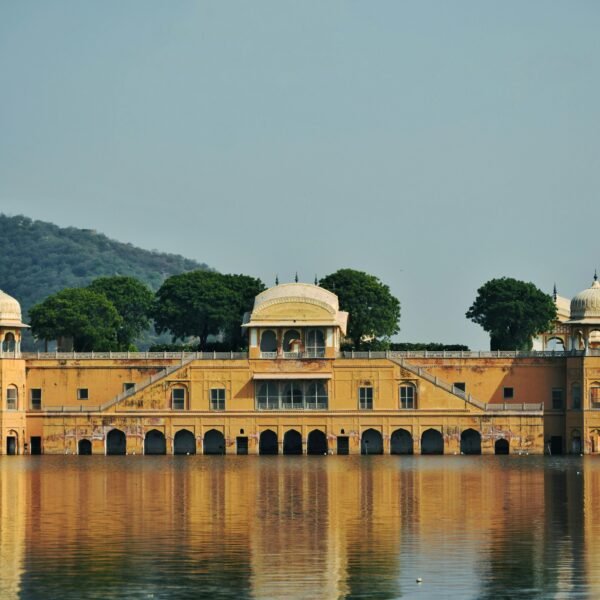 JAL MAHAL_2